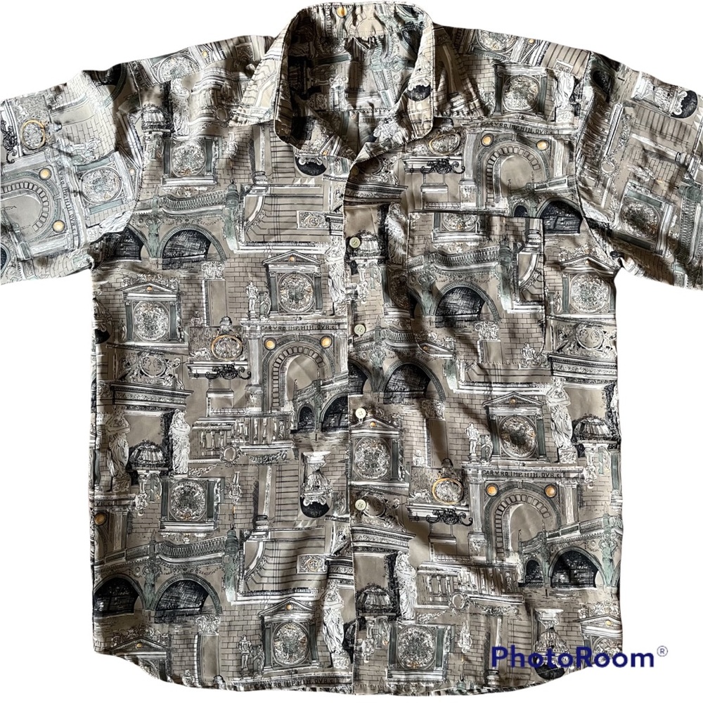 Mens patterned short sleeve button down top size Large